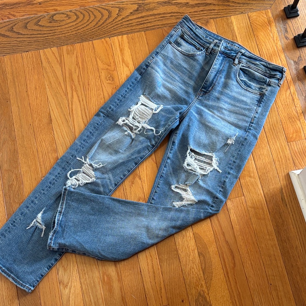 Distressed Blue women’s Jeans
